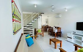 Apartamento próximo ao Axé Moi - Praia Taperapuã- BA- até 8 pessoas