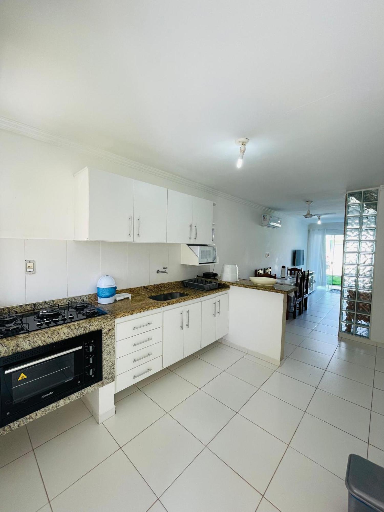 Apartamento próximo ao Axé Moi - Praia Taperapuã- BA- até 8 pessoas Porto Seguro Exterior foto